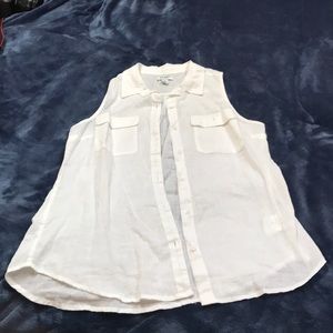Short-Sleeve Old Navy tank